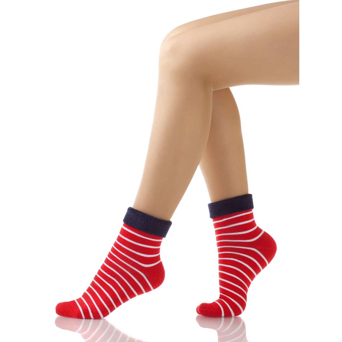 Носки женские широкие. Charmante Bell носки. Носки женские. Красные носки женские. Носки для женщин.